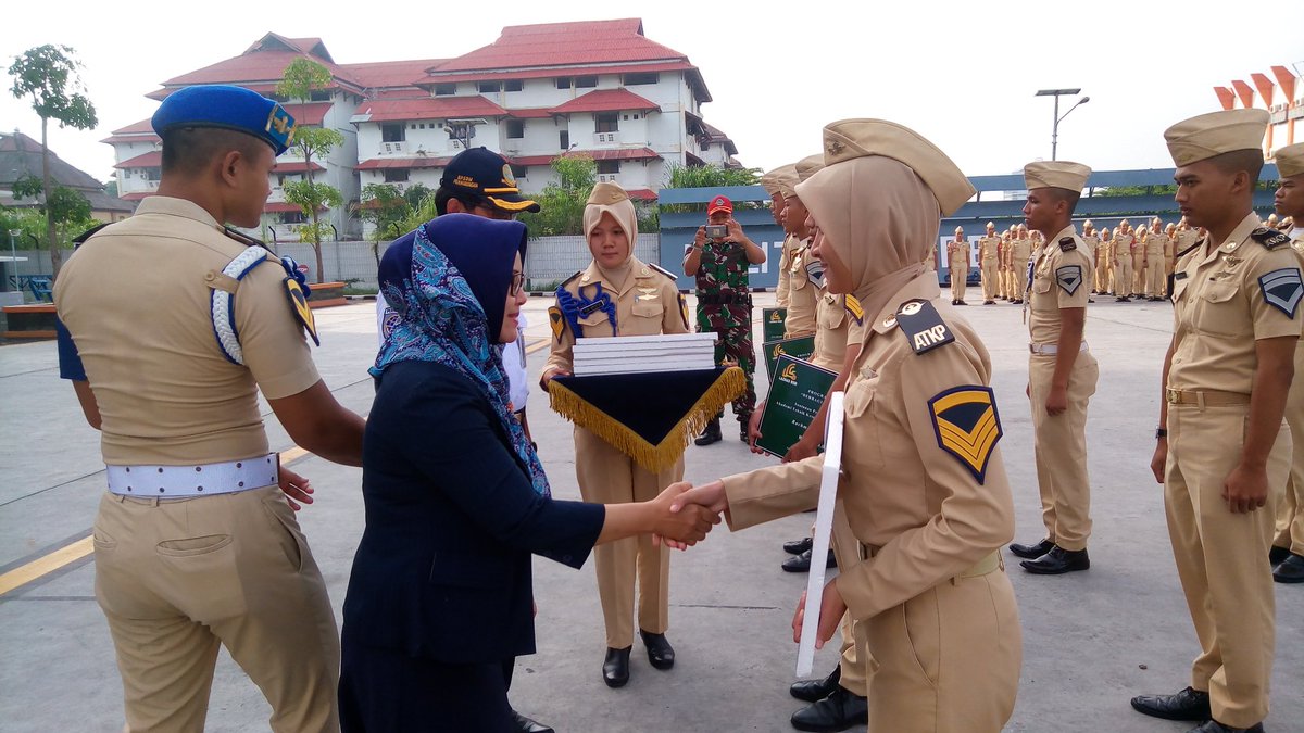 Belajar Ilmu Penerbangan di POLTEKBANG Surabaya