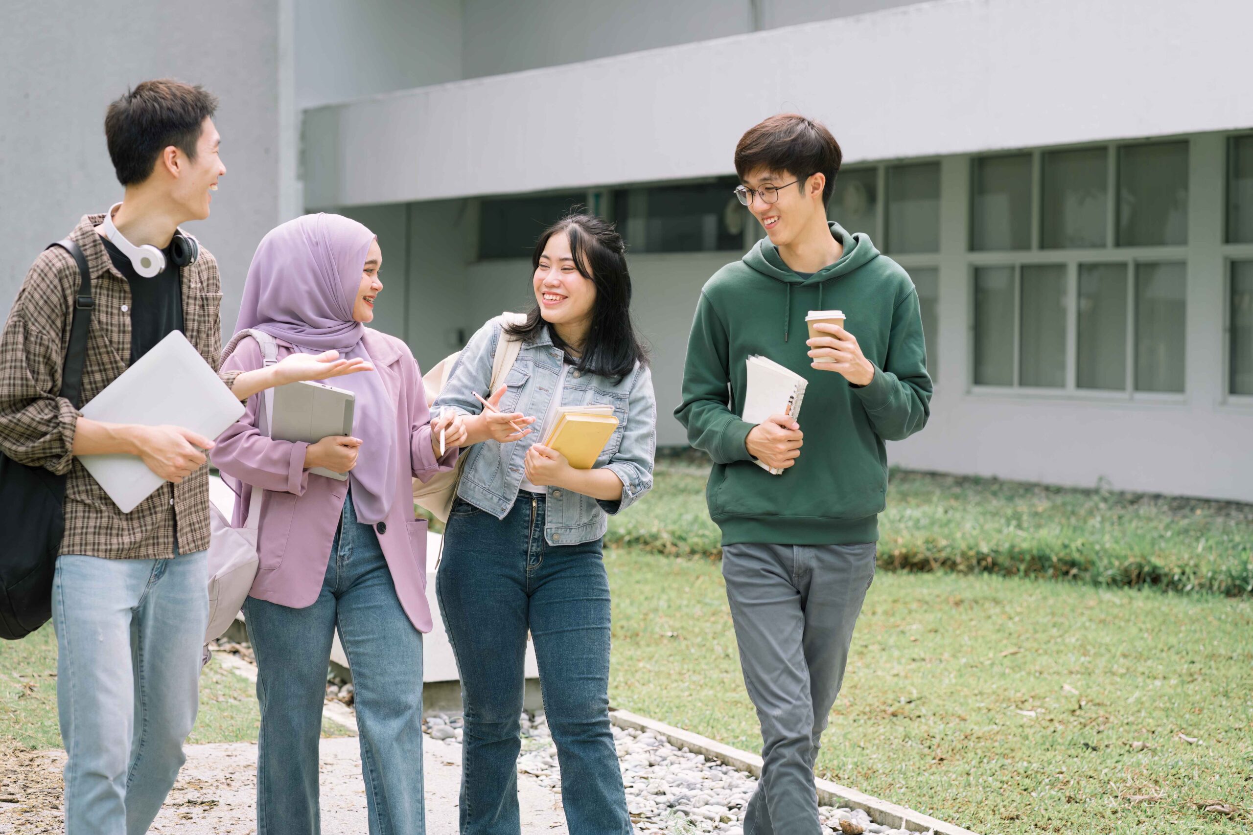 4 Kampus yang Menyediakan Program Kuliah Ekstensi D3 ke S1 Online