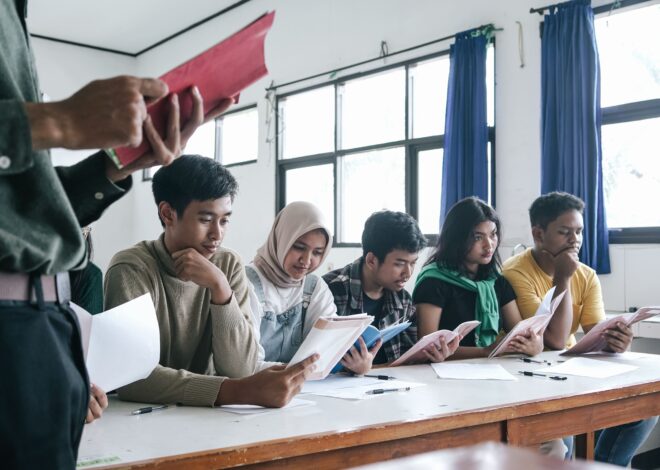 Lanjut Kuliah Jurusan Pendidikan Tidak Selalu Jadi Guru! Ini Berbagai Pilihan Jurusan di Bidang Pendidikan