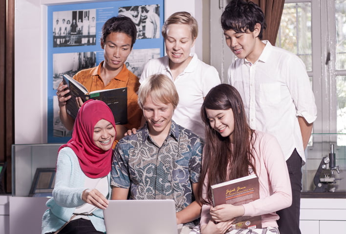 Program IUP UNAIR: Program Studi, Biaya Pendidikan dan Persyaratan Khususnya