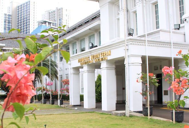 10 Universitas Jurusan Kedokteran Terbaik di Indonesia Berdasarkan THE WUR 2025