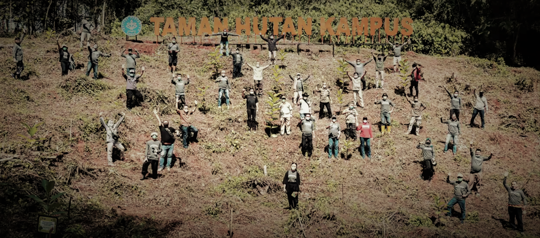 hutan kampus