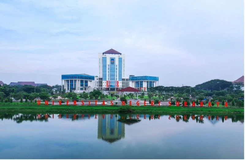 Perguruan Tinggi Negeri di Jawa Timur
